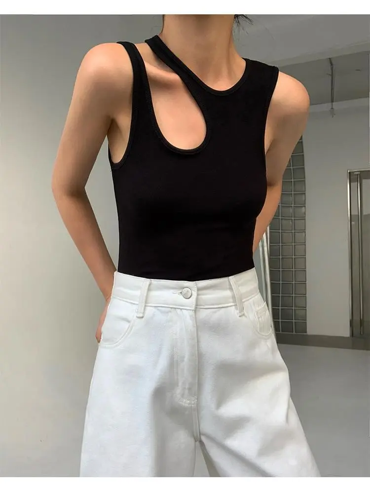 Street Fashion Style Round Neck Side Irregular Hollow Design Women Solid Color Slim Fit Tank Top